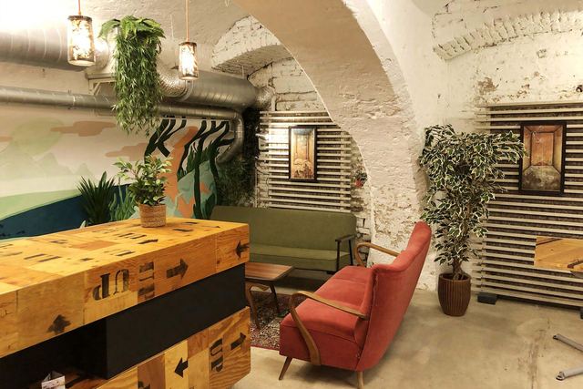 In De Ruimte Utrecht – lounge en houten bar